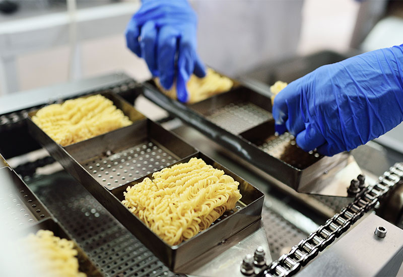  <span style="color:#ffc83b;"><strong><span style="font-size:36px;">30+</span></strong></span> Years of experiences<br> Guarantee noodles quality 